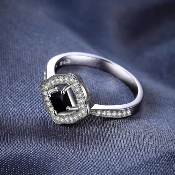 Sapphire sterling silver ring size 8 - Picture 3 of 5